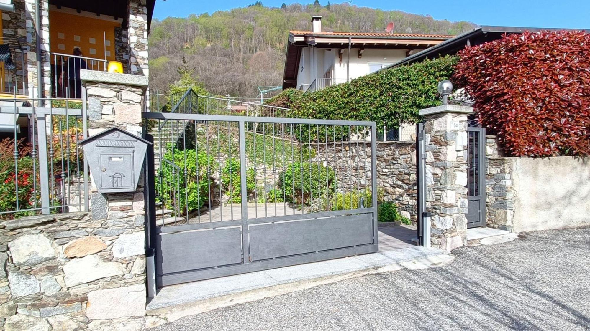 Vill'Ariel Sport & Relax Villa Brovello-Carpugnino Exteriör bild